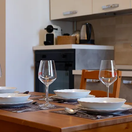 Exclusive Apartment Sansiro 5Minuti - Wifi Free Milan Exterior photo